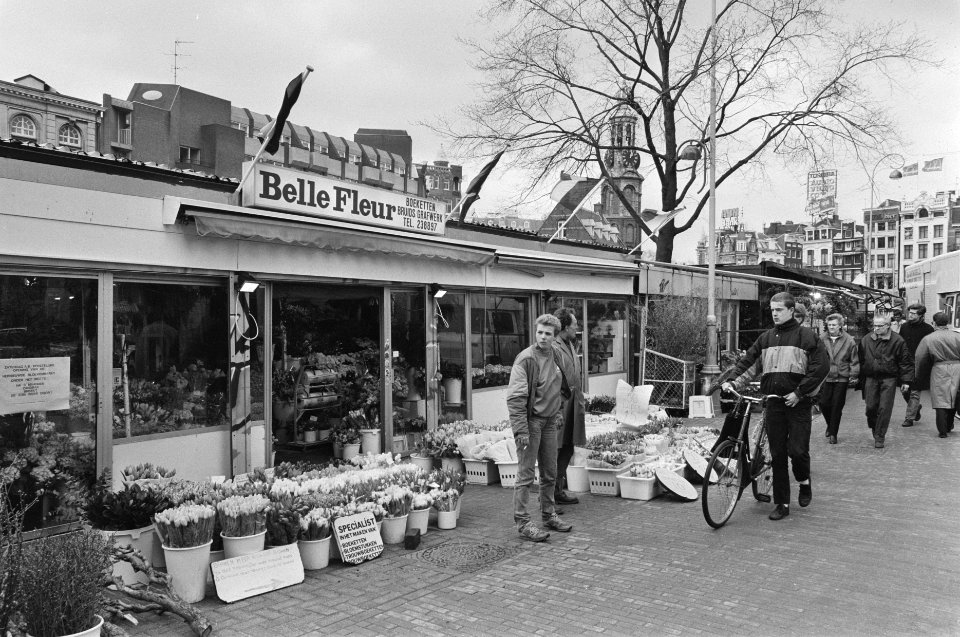 Bloemenmarkt in Amsterdam vernieuwd (plaveisel e.d.), Bestanddeelnr 933-9363