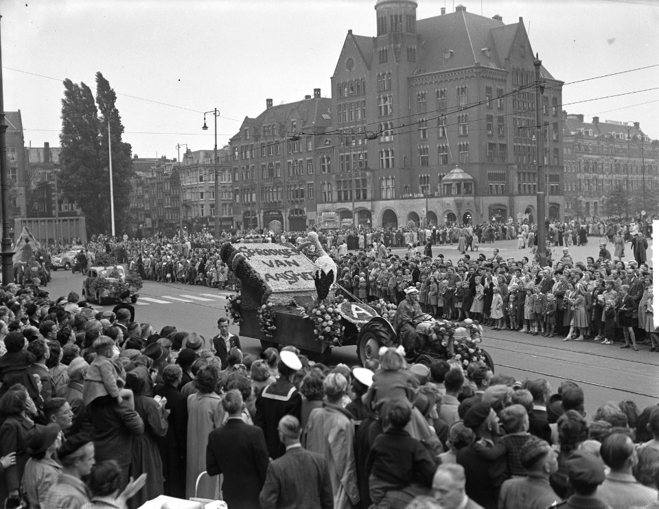 Bloemencorso van Aalsmeer te Amsterdam, Bestanddeelnr 904-1765