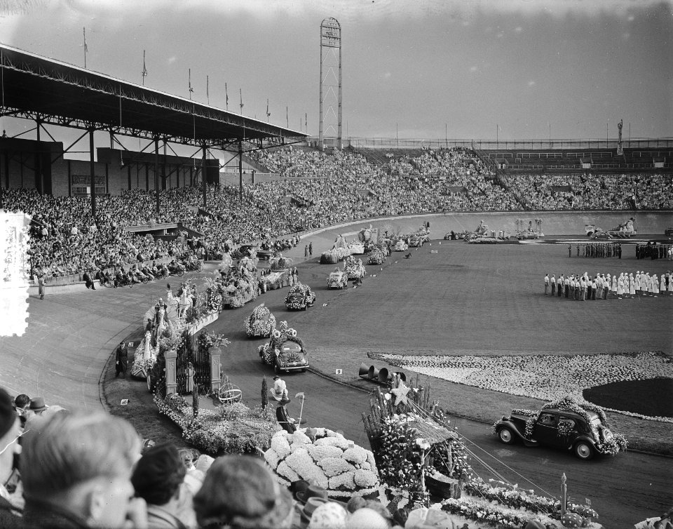 Bloemencorso Stadion Amsterdam, Bestanddeelnr 905-2957