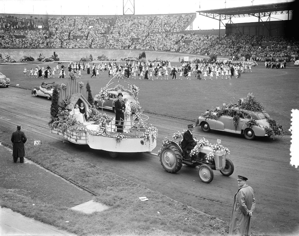 Bloemencorso Stadion Amsterdam, Bestanddeelnr 905-2962