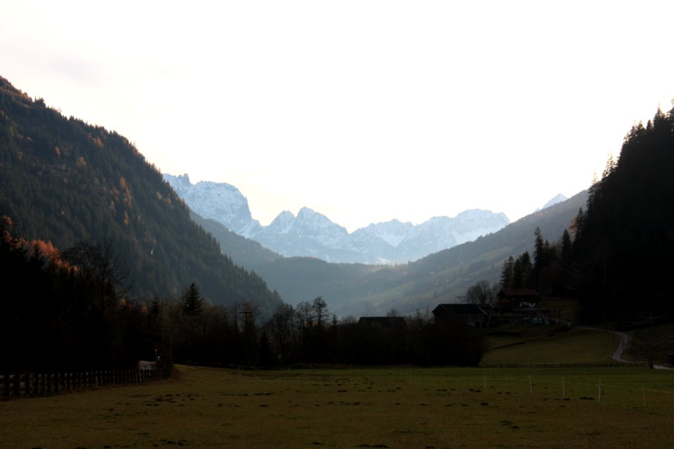 Blick vom Maria in der Au über den Iselsberg auf die Lienzer Dolomiten
