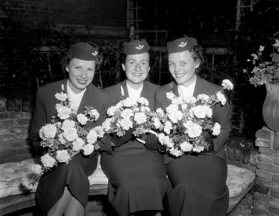 Bloemenkoningin KLM stewardes Den Haag, Bestanddeelnr 906-5108