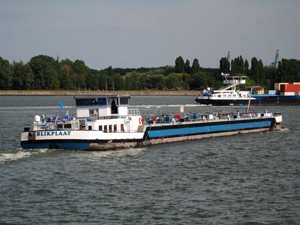 Blikplaat - ENI 02332821, Zandvlietsluis, Port of Antwerp pic7