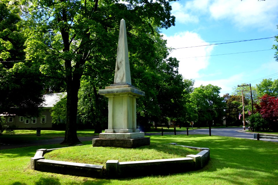 Bloody Brook Monument - South Deerfield, MA - DSC07422