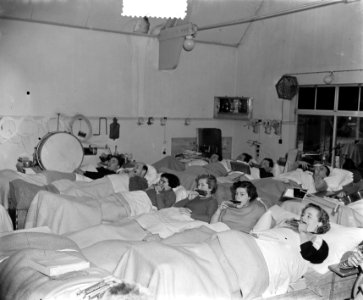 Blaas-Maal mondorgelorkest in Sanatorium Julianaoord Laren, Bestanddeelnr 906-0980