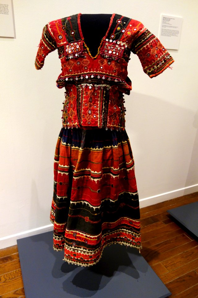 Blouse (kanchali) and skirt (ghaghara), Banjara community, Saurashtra, Gujarat, India, view 1, mid 20th century, cotton, glass mirrors - Textile Museum of Canada - DSC00975