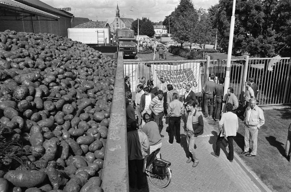 Blokkade Avebe-vestiging in de Krim uit protest tegen schuldensaneringsplan mini, Bestanddeelnr 933-7388
