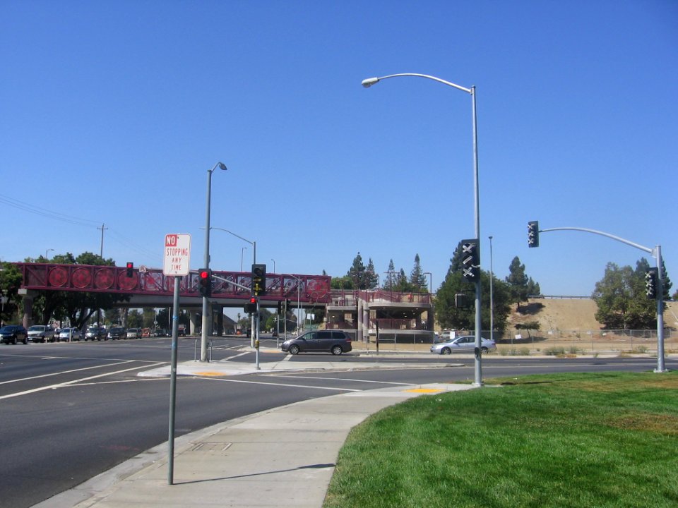 Blossom Hill Ped Xing 1409 02
