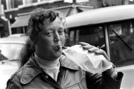 Blaaspijpjes die de politie per 1 november gaat gebruiken voor alcoholcontrole , Bestanddeelnr 927-4419