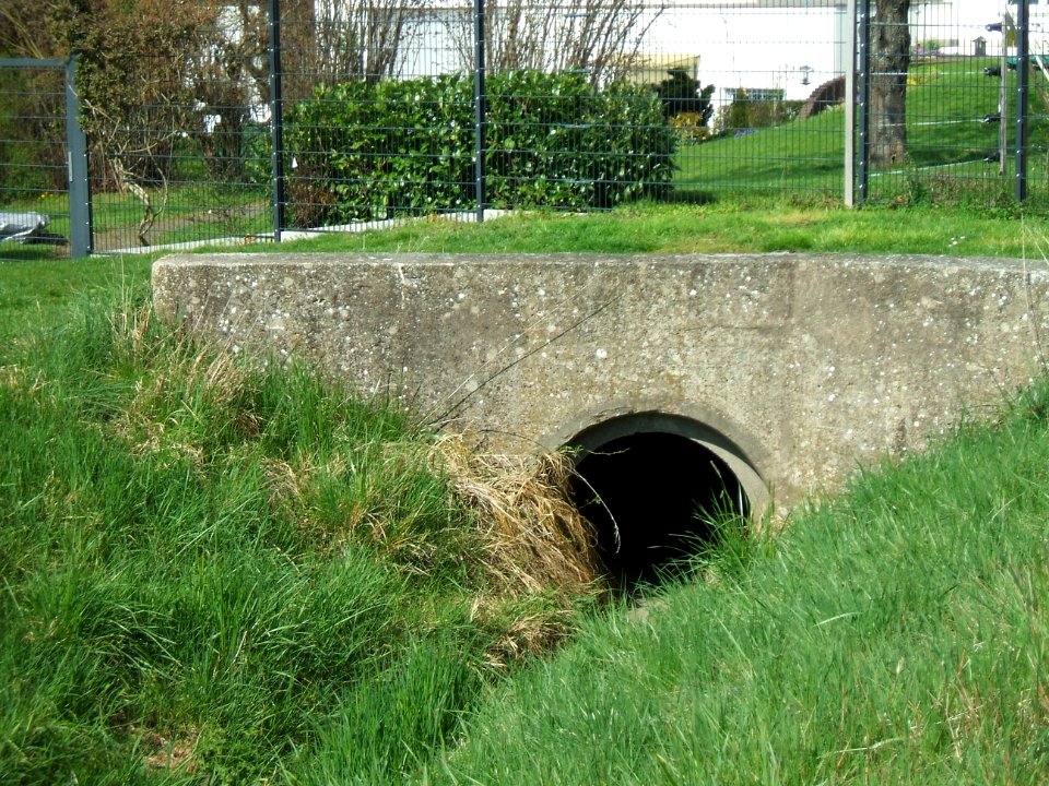 Blüßengraben Beginn Verrohrung Neubaugebiet