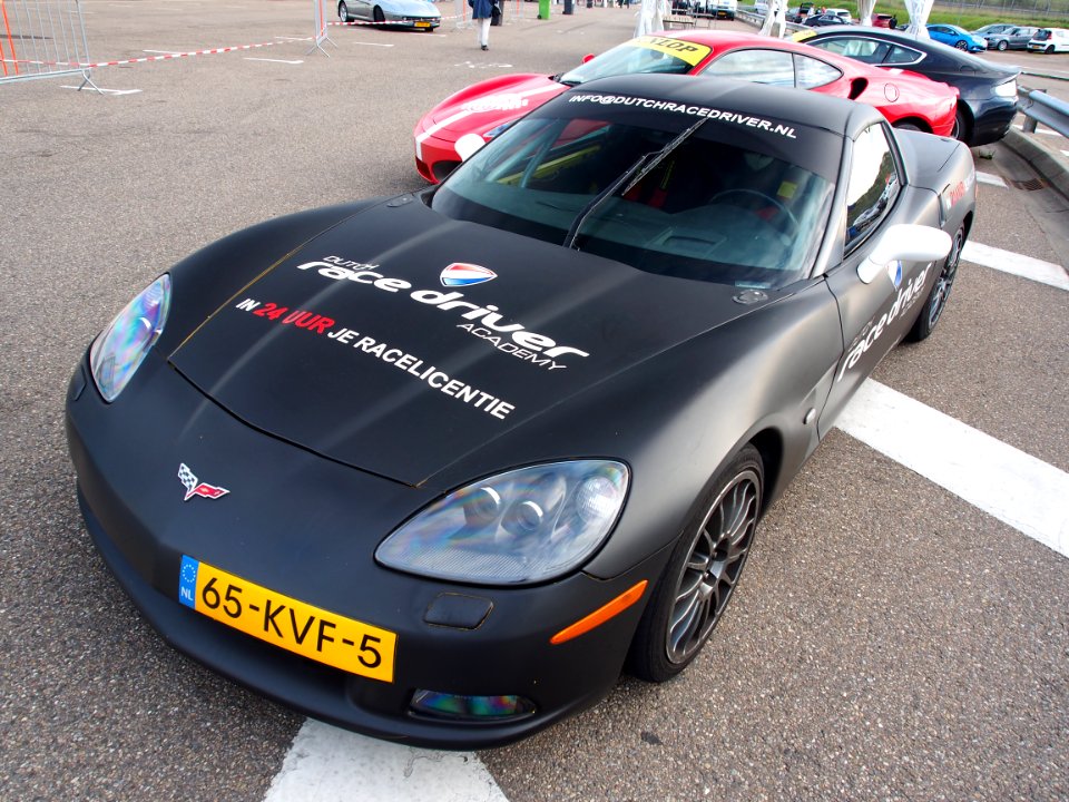 Black 2004 CORVETTE COUPE , pic1