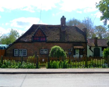 Black Dog Cottage, Hollybush Lane, Northgate, Crawley (IoE Code 363356) photo