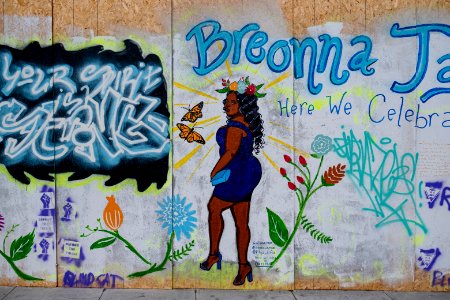 Black Lives Matter mural artwork in Oakland, California 08