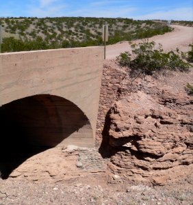 Black Hills Back Country Byway overpass 8150, N end from S 1