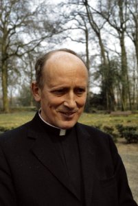 Bisschoppenconferentie in Maarsen nr. 1 , 2 mgr. Simonis , kop, nr. 3 , 4 mgr, Bestanddeelnr 253-8677