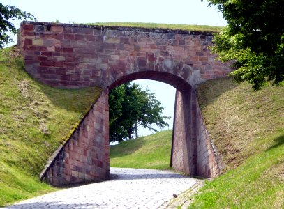 Bitsch, Zitadelle, Eingangstor, 1