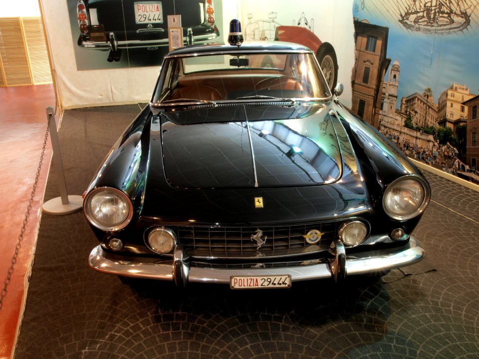 Black Ferrari Polizia 29444 photo-1
