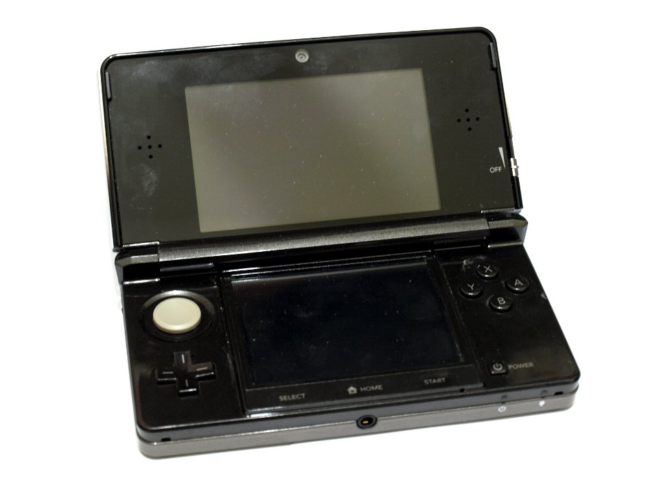 Black Nintendo 3DS (Picture 2)
