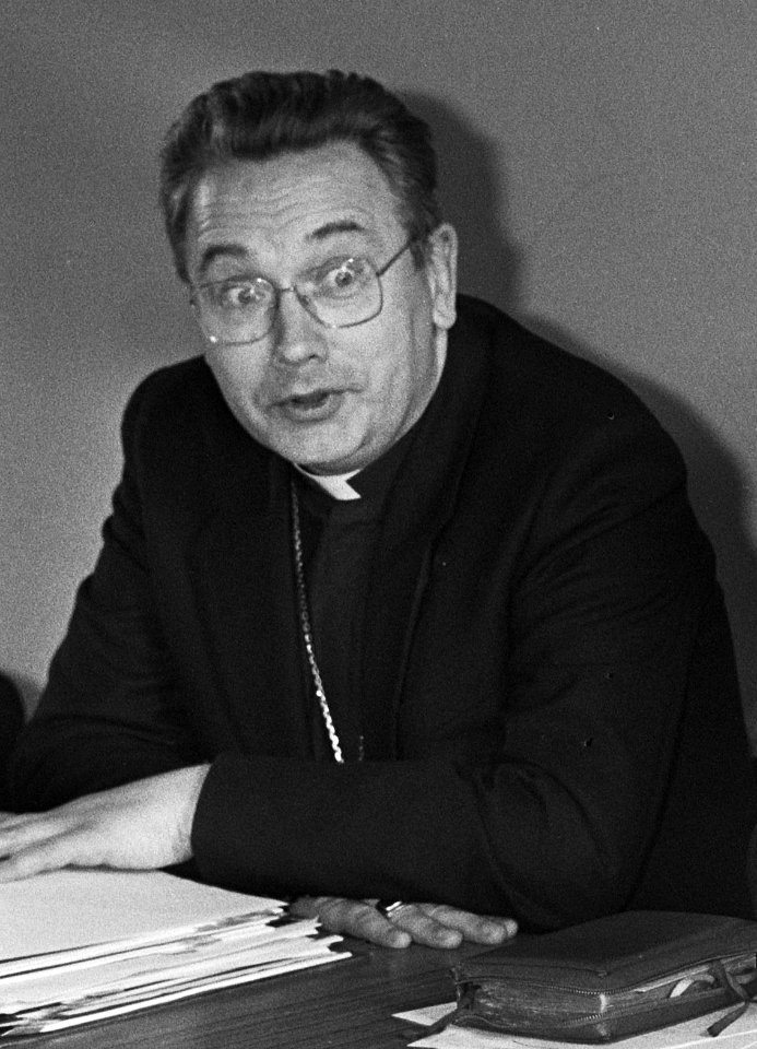 Bisschoppenconferentie in Amersfoort; De Kok, Bestanddeelnr 932-8706 (cropped)