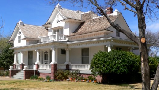 Black house (Hereford TX) from E 1