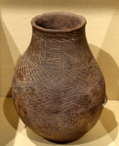 Black incised jar, Qustul, Nubia, Cemetery Q, Meroitic Phase IIA, 150-1 BC, ceramic - Oriental Institute Museum, University of Chicago - DSC08056