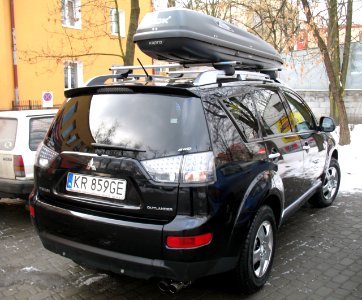 Black Mitsubishi Outlander in Kraków (2)