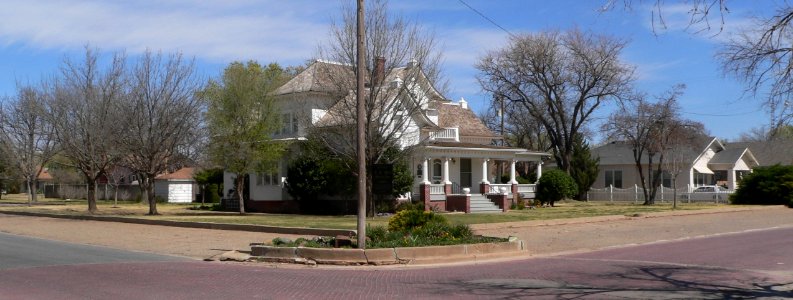Black house (Hereford TX) from SW 2 long