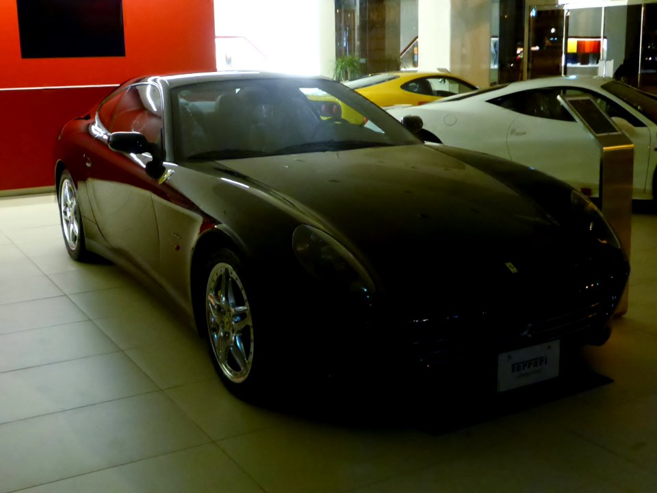 Black Ferrari 612 Scaglietti front