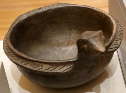 Bird effigy bowl, Mississippian, University of Arkansas Museum
