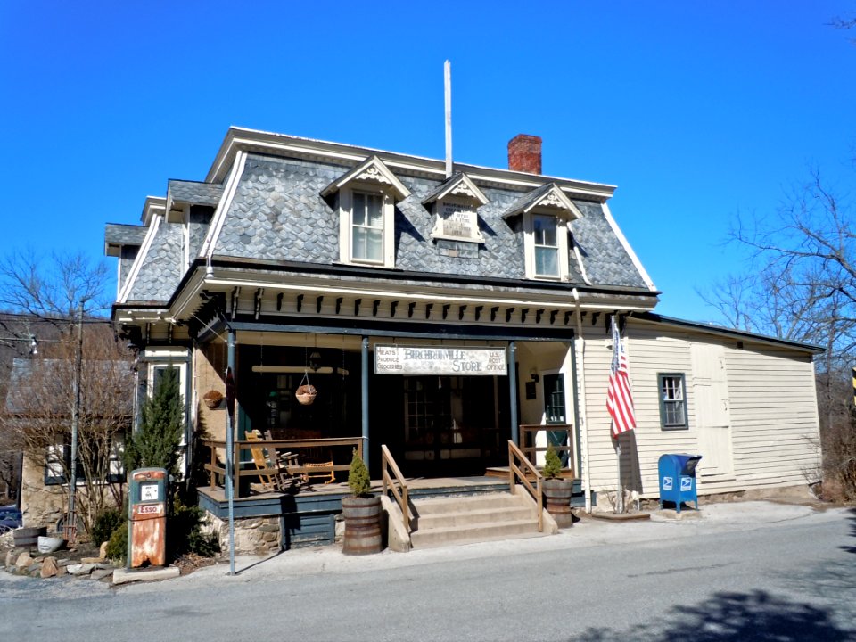 Birchrunville Store