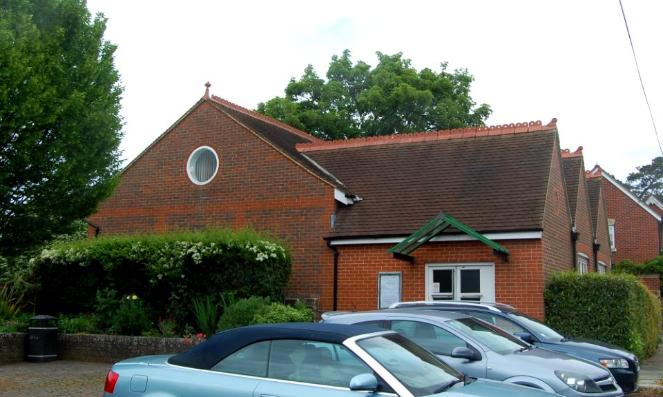 Bishop's Waltham Christian Fellowship, Basingwell Street, Bishop's Waltham (May 2019) (2)