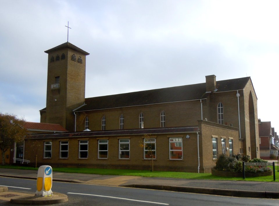 Bishop Hannington Memorial Church, Nevill Avenue, West Blatchington (NHLE Code 1298638) (October 2014) (9)
