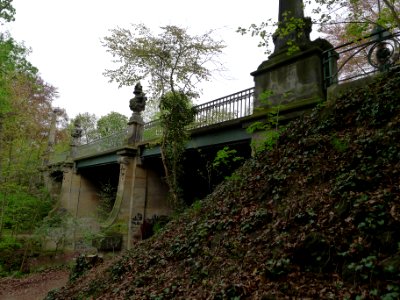 Bismarckallee Straßenbrücke unten Berlin-Grunewald