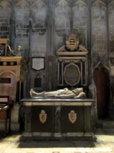 Blackleech tomb, Gloucester Cathedral 01