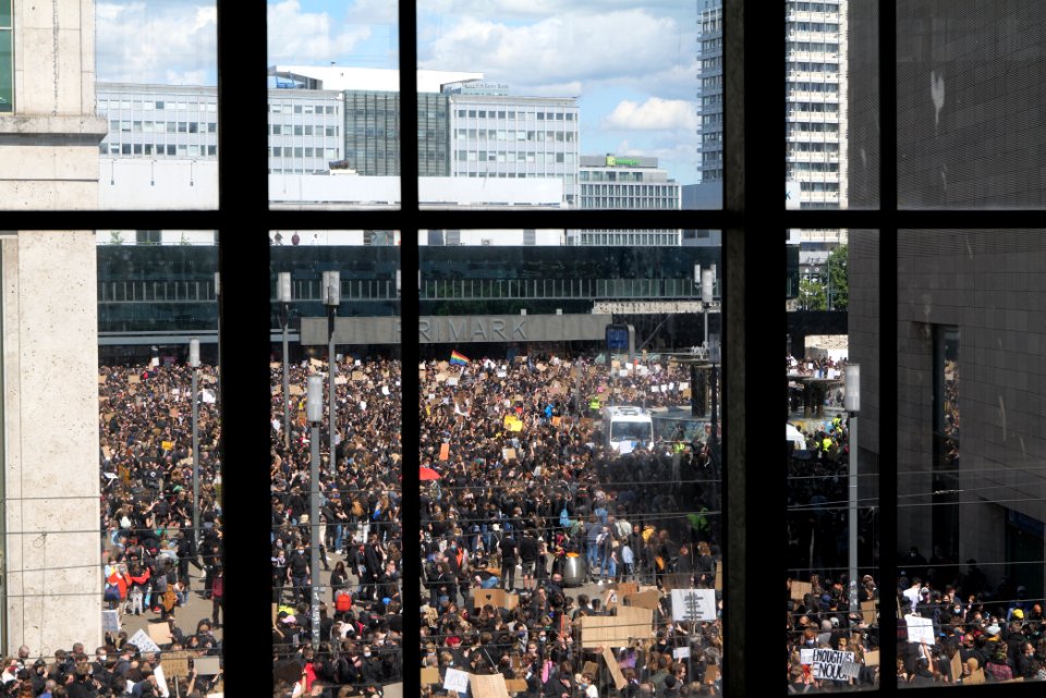 BlackLivesMatter protest Alexanderplatz Berlin 2020-06-06 16