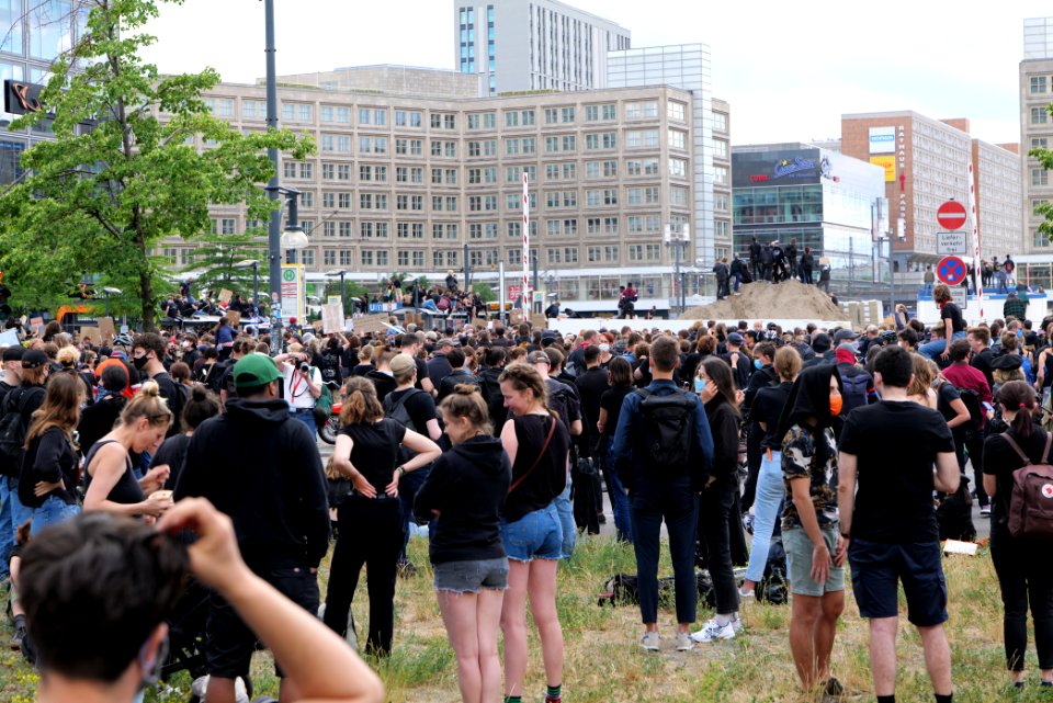 BlackLivesMatter protest Alexanderplatz Berlin 2020-06-06 57