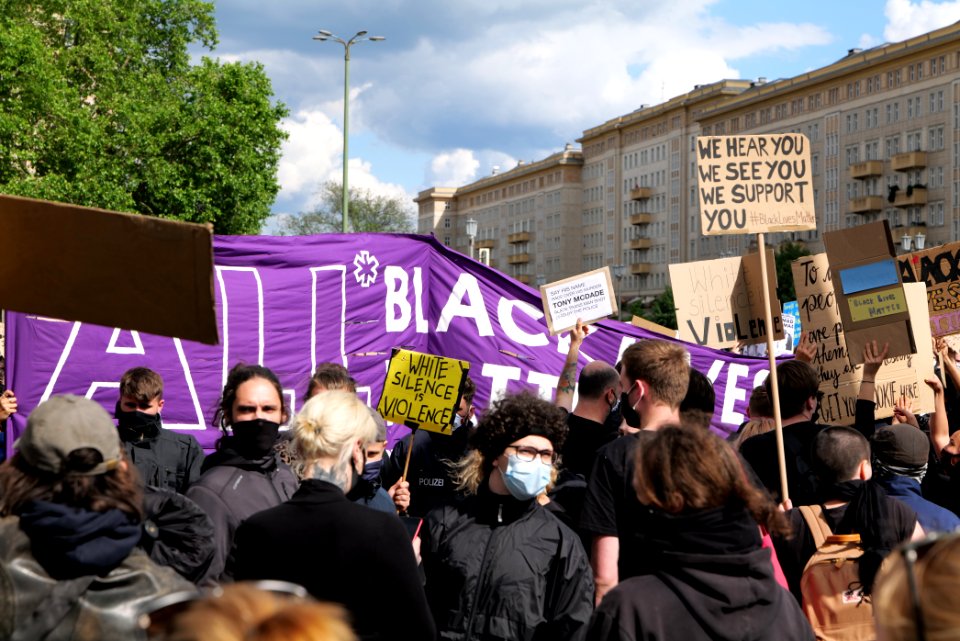 BlackLivesMatter protest Karl-Marx-Allee Berlin 2020-06-06 41