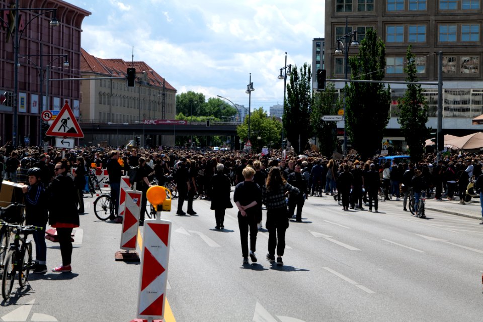 BlackLivesMatter protest Alexanderplatz Berlin 2020-06-06 08