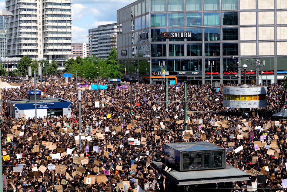 BlackLivesMatter protest Alexanderplatz Berlin 2020-06-06 31