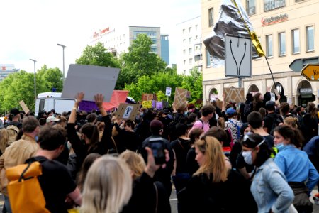 BlackLivesMatter protest Karl-Marx-Allee Berlin 2020-06-06 47