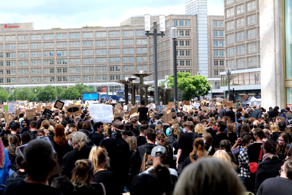 BlackLivesMatter protest Alexanderplatz Berlin 2020-06-06 44
