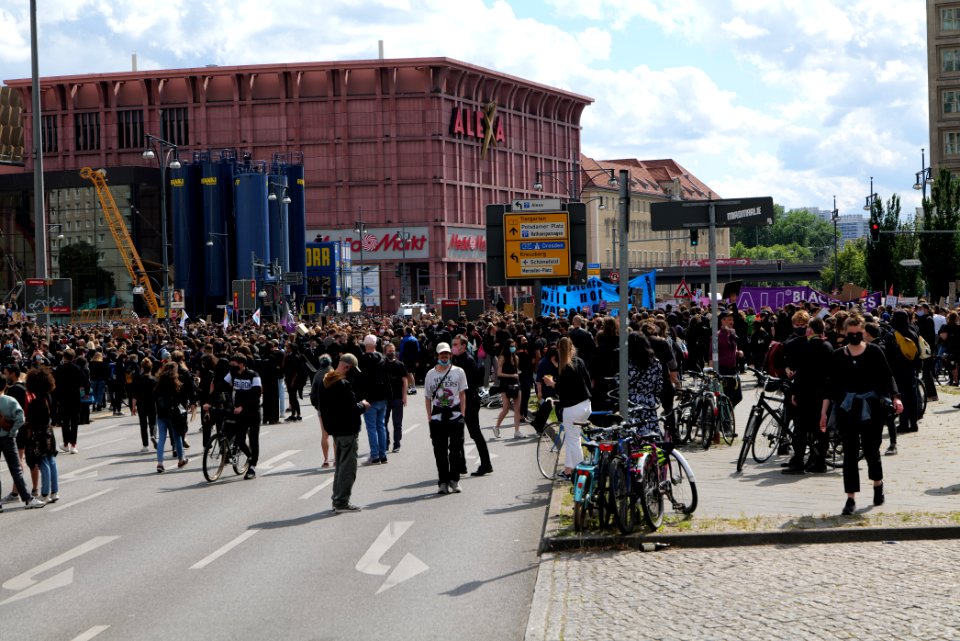 BlackLivesMatter protest Alexanderplatz Berlin 2020-06-06 125