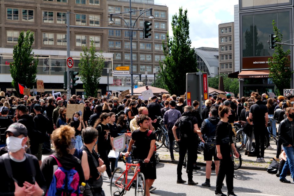 BlackLivesMatter protest Alexanderplatz Berlin 2020-06-06 76