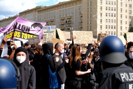 BlackLivesMatter protest Karl-Marx-Allee Berlin 2020-06-06 40
