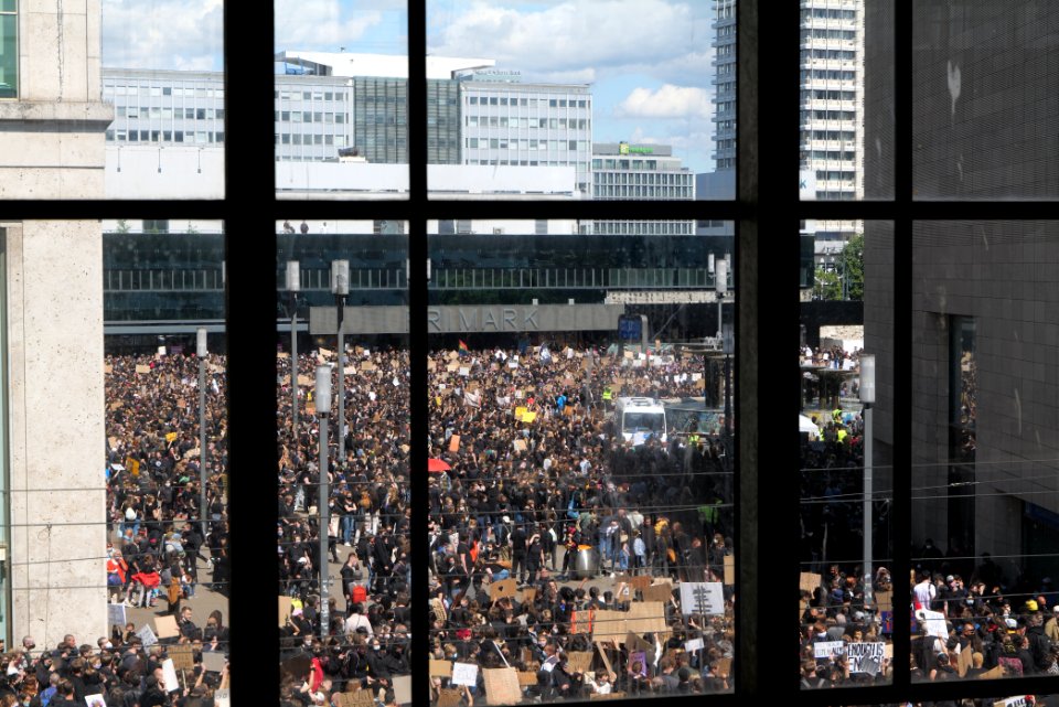 BlackLivesMatter protest Alexanderplatz Berlin 2020-06-06 15