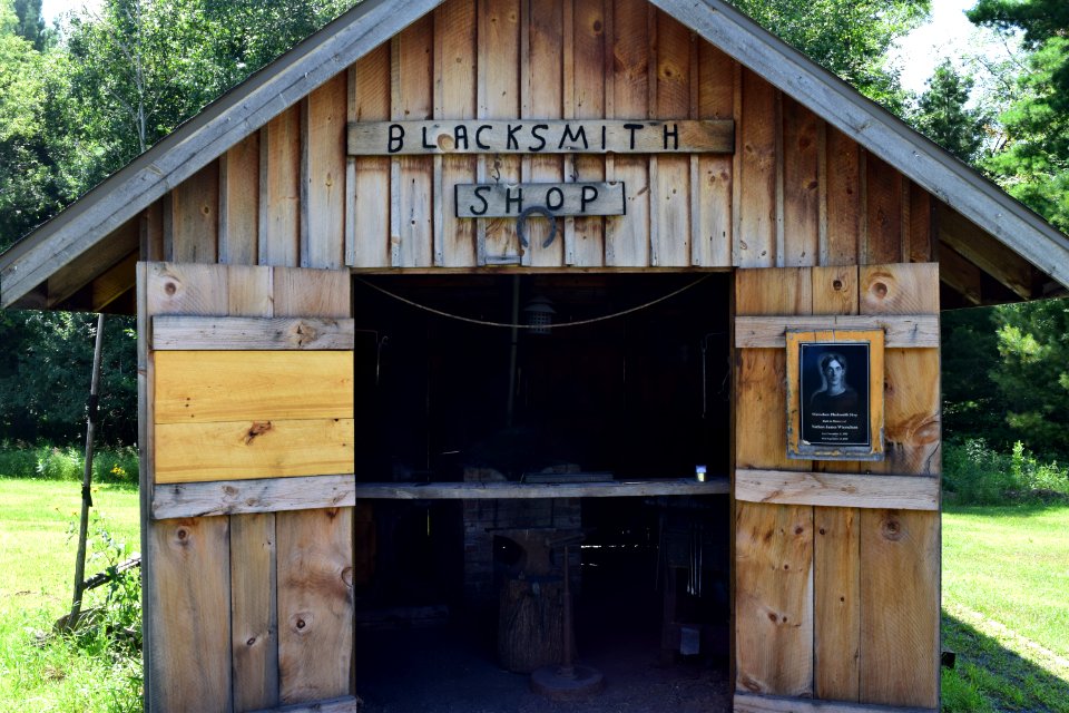 Blacksmith Shop, Forts Folle Avoine Historical Park 01