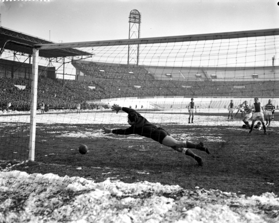 Blauw-Wit tegen Ajax. Pronk (Ajax), van Mourik , Clement, Hoogerman, Bestanddeelnr 913-5948