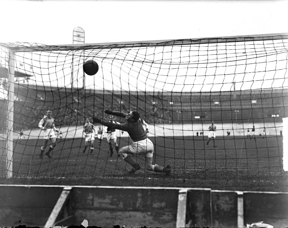Blauw-Wit tegen SNV 4-2, Bestanddeelnr 903-1429