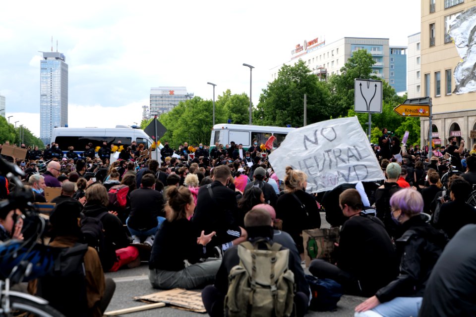 BlackLivesMatter protest Karl-Marx-Allee Berlin 2020-06-06 60