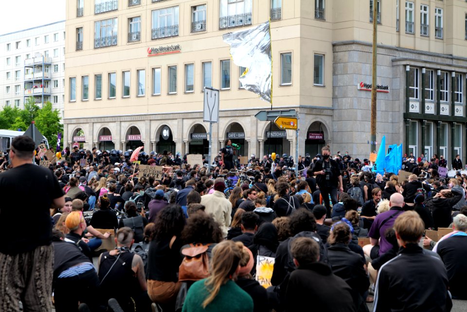 BlackLivesMatter protest Karl-Marx-Allee Berlin 2020-06-06 55
